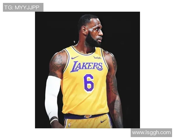 出征客场！湖人官推晒登机照：快速造访犹他州