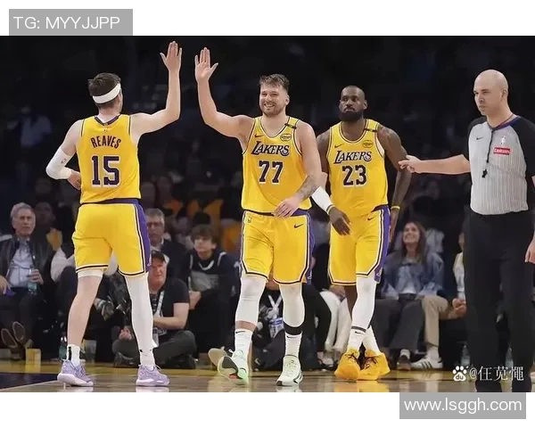 湖人不要的中锋，在鹈鹕头上砍24+13！布克末节12分，太阳双杀对手